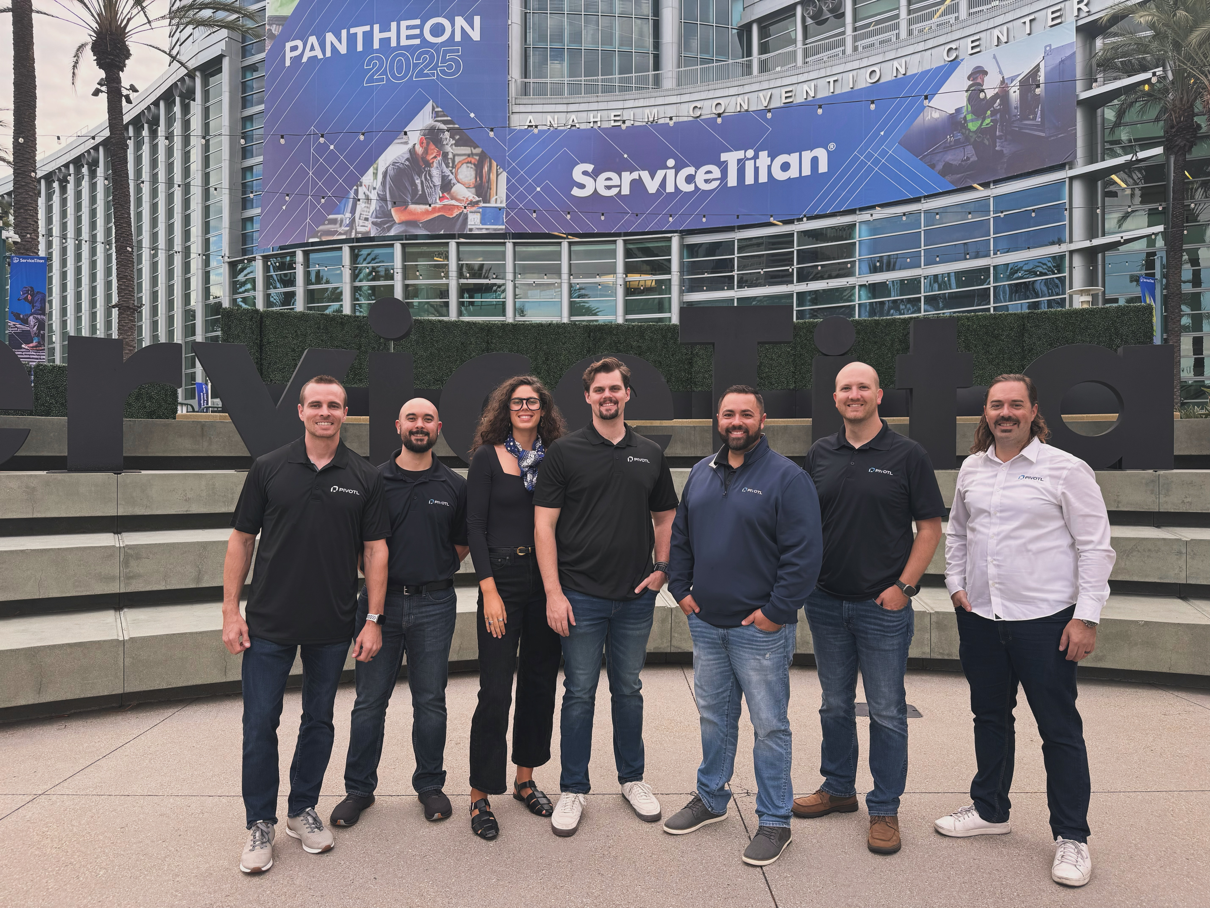 Pivotl Team Picture Pantheon 2025 4,096 x 3,072 px
